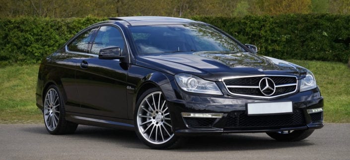 picture of a black mercedes